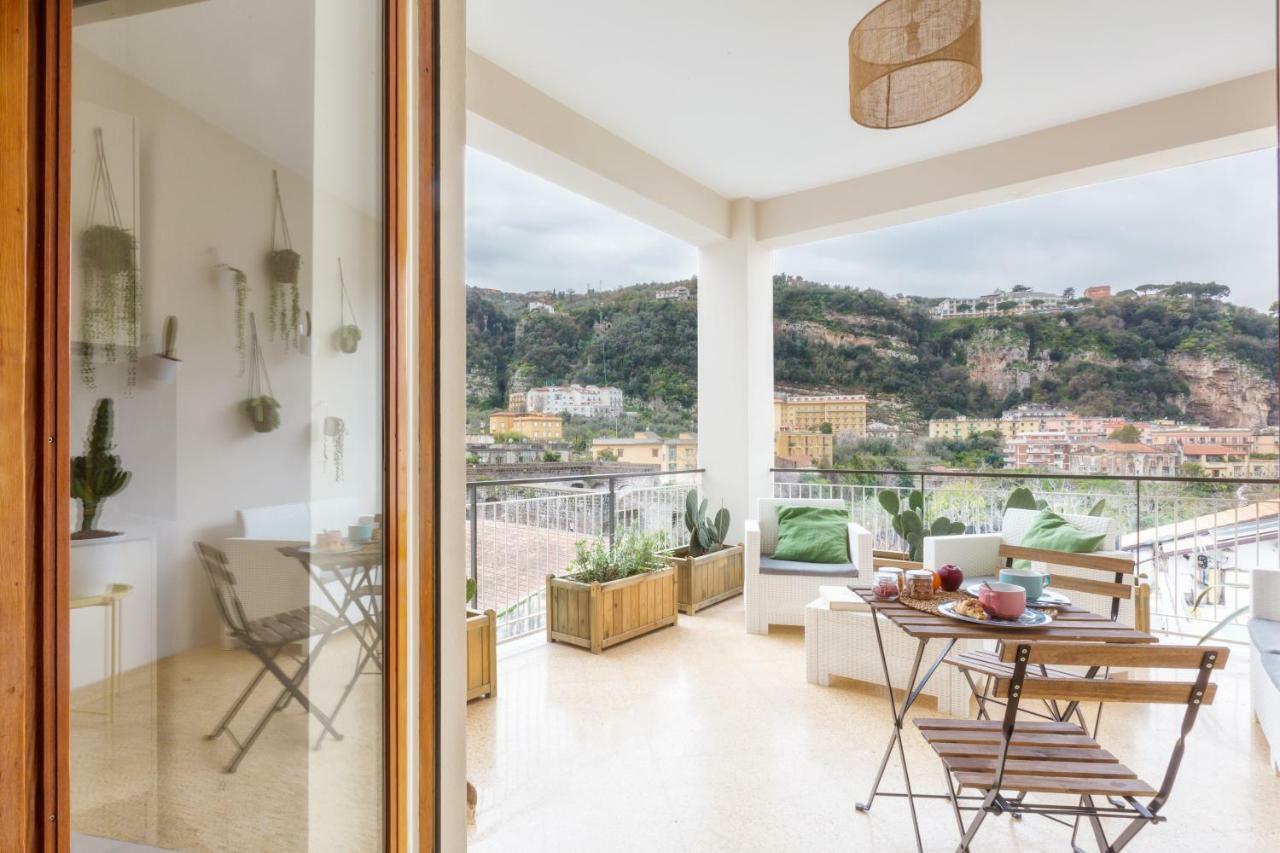 Maison d'hôtes Sorrentovibes - Luxury Four Bedroom With Amazing Terraces In 2*